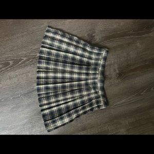 Plaid Skater Skirt in Size M